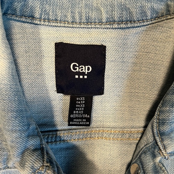 GAP Faded Blue Denim Vest XS - Picture 2 of 7